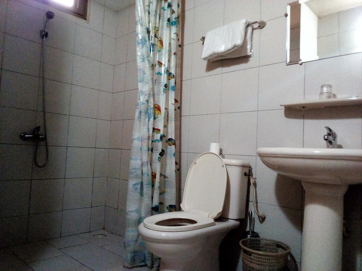 Hotel Saint Thomas Ломе Екстериор снимка